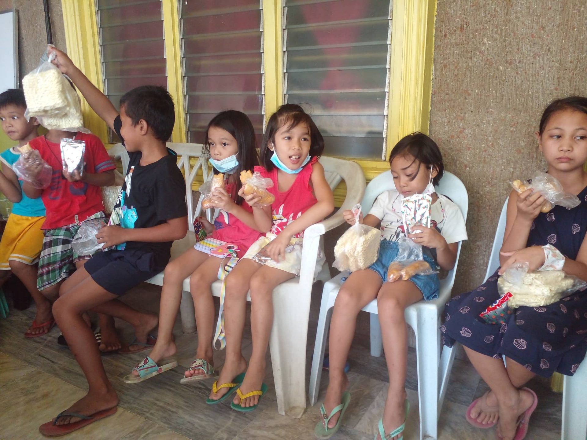 Feeding Program: San Simon, Pampanga - Cansinala, and Northville.